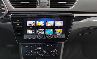 Škoda Superb IV kombi PHEV L&K - 12