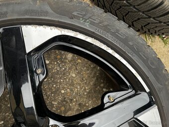 Kolesa Cupra Born 215/45 R20 - 12