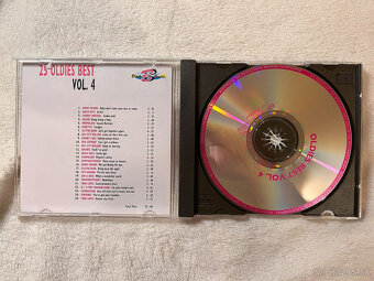 Predám kolekciu CD oldies - 12