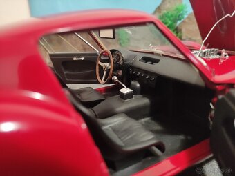 Prodám model 1:12 Ferrari 250GTO 1962 - 12