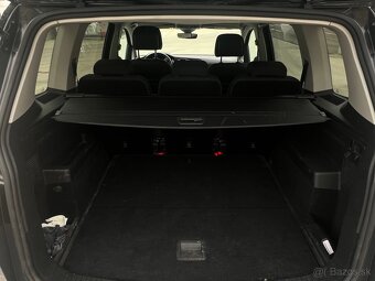 Volkswagen Touran Highline - 12