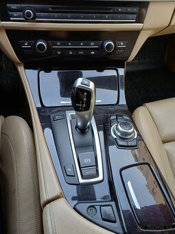 BMW rad 5 525d A/T - 12
