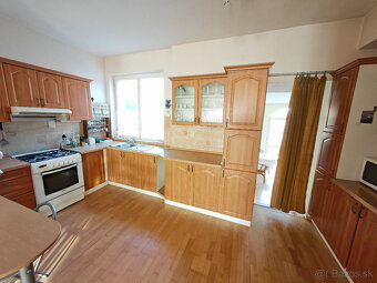 Výhradne: 5-izb. Dom, 1066 m2, Garáž, Klátova Nová Ves - 12