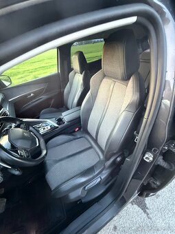 Peugeot 3008 1.2 PureTech 130k Allure A/T - 12