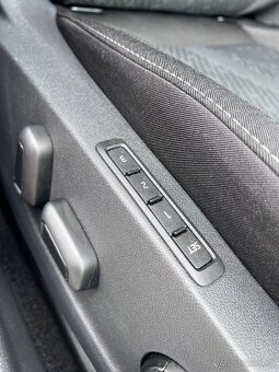 ŠKODA OCTAVIA VIRTUAL / MATRIX / KESSY / ŤAŽNÉ /MŔTVY UHOL - 12