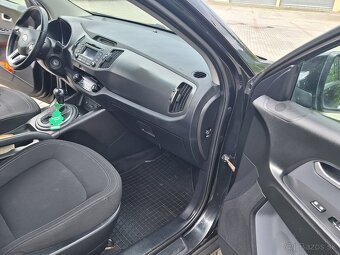 KIA SPORTAGE 2.0 CRDI 4x4 100 kw A/T automat - 12