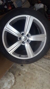 Predám Audi  A8L - 12