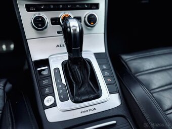 Volkswagen Passat Alltrack - 12