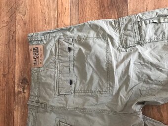 TOMMY HILFIGER originál caramel pánske capri nohavice L/XL - 12