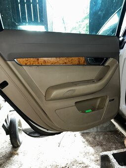 Rozpredam Audi A6 C6 3.2 FSI - 12