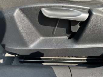 AUDI Q3 2.0 tdi Quattro S line - 12