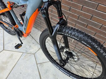 celoodpružený ebike KTM Macina 625 - 12