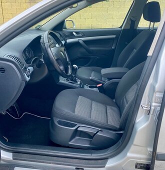 Škoda Octavia SCOUT 2.0 TDI  4X4 103KW COMBI ELEGANCE - 12