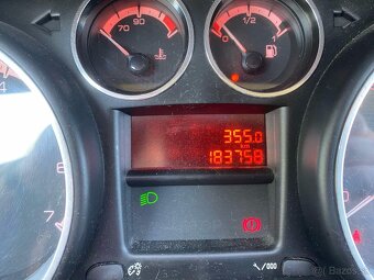 2008 Peugeot 308 1.4 benzín - 12