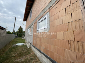 Rodinný dom v Nitrianskych Hrnčiarovciach - 12