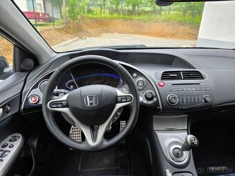 Honda Civic1.8i-VTEC Sport automat174000km nová stk1.majiteľ - 12