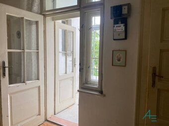 Unikátny, historický, veľký byt v centre. - 12