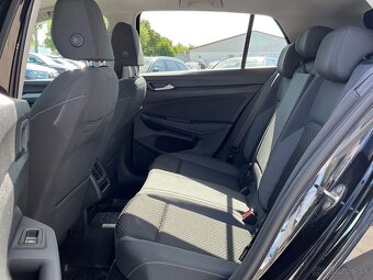 Volkswagen Golf VIII Active - 12