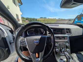 Volvo V60 plugin-hybrid, 4x4 , D5 AWD, r.v. 2015 - 12