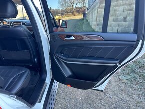 Mercedes 4 matic GL 450 benzin 7 miestne V8 - 12