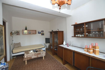 3izb RD, Pezinok, tichá ulička, časť Cajla, pozemok 6,4á, vš - 12