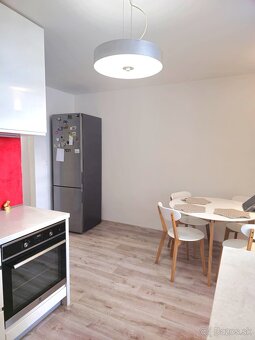 Kompletná rekonštrukcia - 3 izbový byt 95 m2 Trenčín - 12