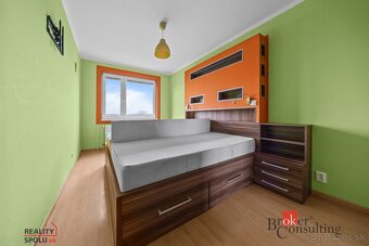 REZERVOVANÉ - 3 izbový byt po rekonštrukcii, Ľubovnianska ul - 12