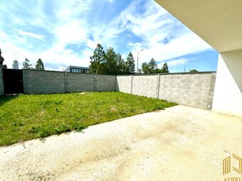 NA PREDAJ 4 - IZB. NOVOSTAVBA, SENICA - GAŠTANOVÁ UL. - 12