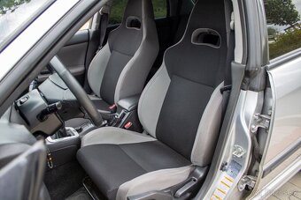Subaru Impreza kombi (Wagon) 2.5 WRX 169 kW - 12