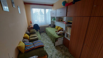 Poschodový rodinný dom v Leviciach - Vinohradnícka ul. - 12