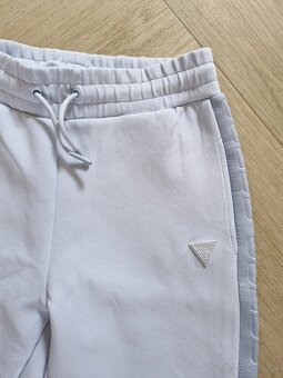 NOVE Guess smotanove,zelene,fialove teplaky - 12