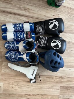 Kickbox výstroj - 12