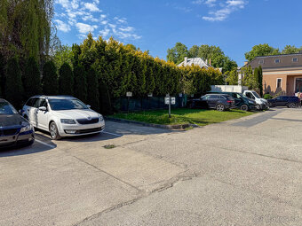 Štýlové kancelárie v centre mesta s parkovaním - 12