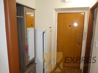 RK EXPRES - na predaj 1 izbový byt v Handlovej, kompletná re - 12