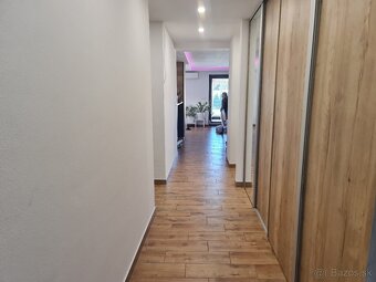 Nový 6 izbový dom, 240m2, Vlčany, Šaľa - 12