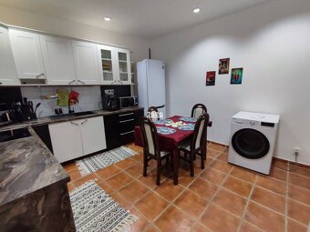 Staré Mesto-ul. Hlavná, 2 izb. tehlový pavlačový byt, 61 m2. - 12