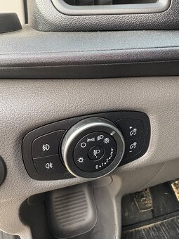 FORD TRANSIT 7 miest - 12