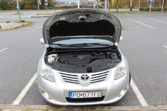 Toyota Avensis - 12