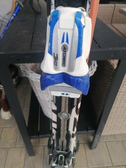 Slalomové lyže Atomic - 12