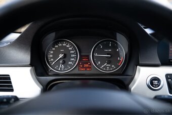 BMW E91 320d Touring - 12