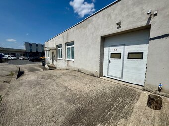 MULTIFUNKČNÝ OBJEKT V ŠAMORÍNE PRI ZJAZDE R7 - 12