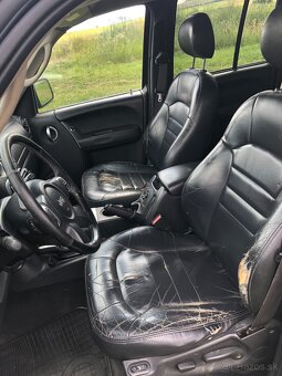 Jeep Cherokee 2.8 CRD - 12