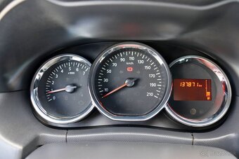 Dacia Duster 1.6 16V 4x2 Prestige - 12