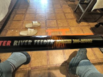 Predám Team feeder big River 3,9m 100-250gr + navijak feeder - 12