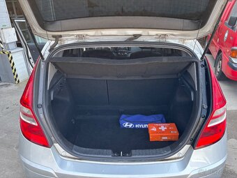 Hyundai i30,1.4 cvvt,M5 - 12