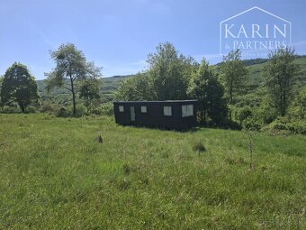 Slnečný rekreačný pozemok 5140 m2 s mobilným domom Tisovník - 12