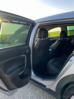 Opel Insignia Country Tourer 4x4 - 12