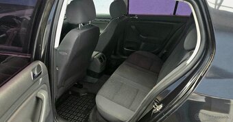 Volkswagen Golf V 1.9TDI - 12
