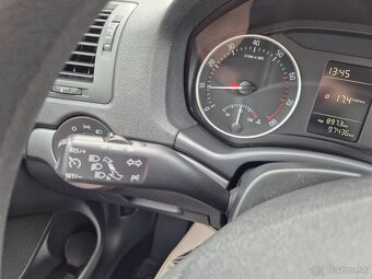 Škoda Octavia 1.6 Tour II - 12