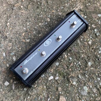 Ampeg SVT 5 Pro basový zosilovač + AFP4B footswitch - 12